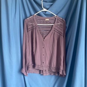 Cute purple Hollister buttoned blouse with lace details!